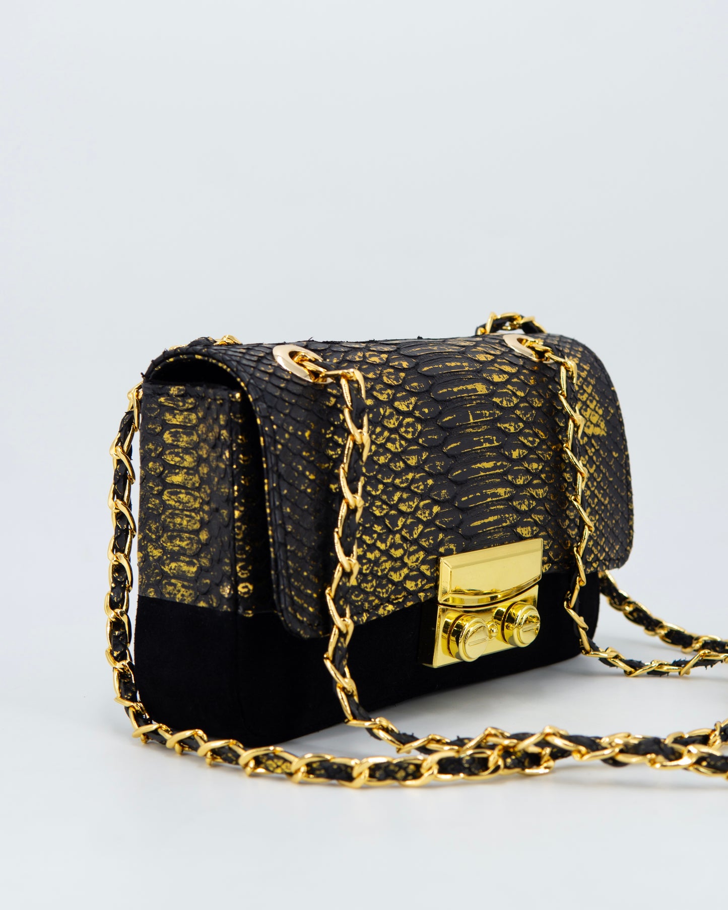 Noir Luxe Python